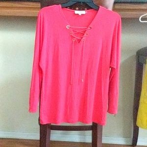 Calvin Klein top beautiful color and excellent made size xs loose style use once